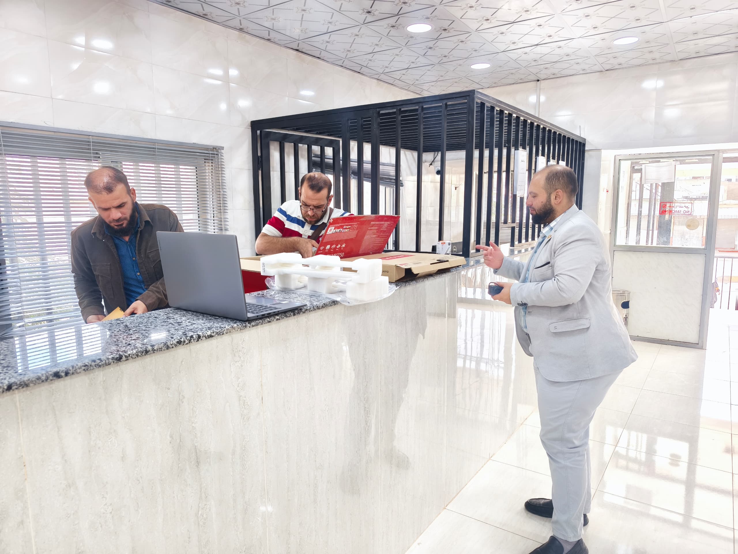 إدارة منطقة الرستن تدعم عدداً من المؤسسات الخدمية لتحسين الخدمات